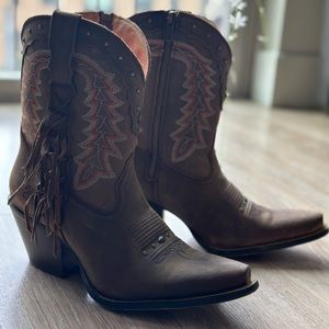 Women’s size 9 Durango Boots
